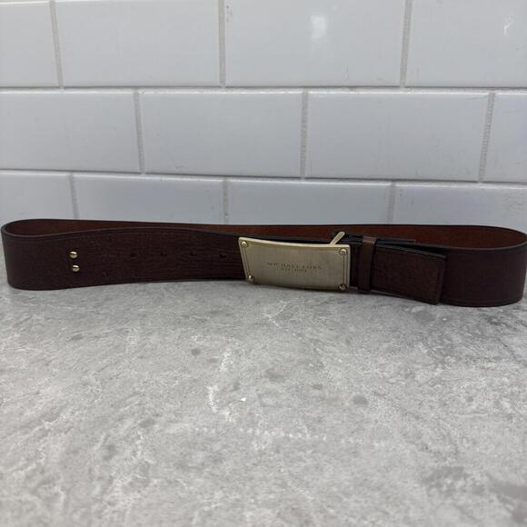 Michael Kors unisex leather and brass belt. Size Medium. Like New! - Picture 2 of 12